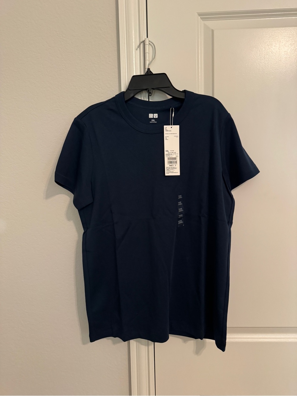 Uniqlo women T-shirt size XXL 170/100B navy blue color